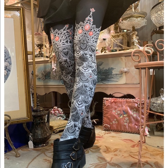 Fox Savant / Carousel Ink Ophelia’s Armor Leggings L EUC - Picture 1 of 6
